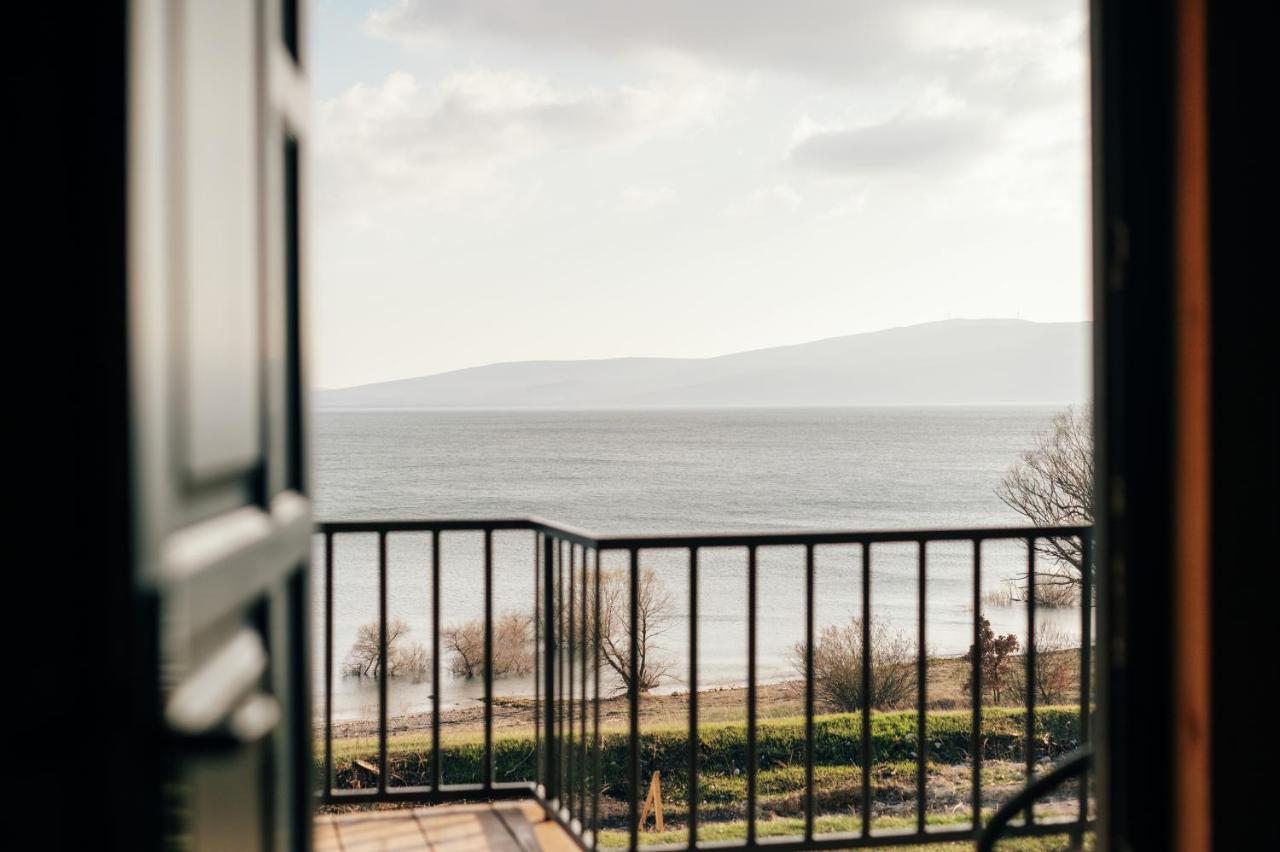 Lake House Beliz 리브노 외부 사진
