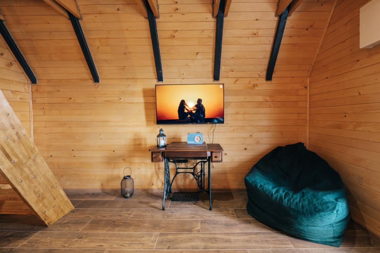 Lake House Beliz 리브노 외부 사진